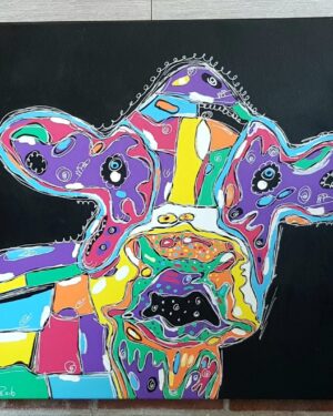 Een vrolijk schilderij van een koe in heldere kleuren