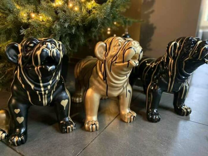 Gouden Bulldog beelden zwart kopen