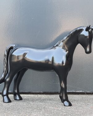 Zwarte raspaarden beeldjes kopen
