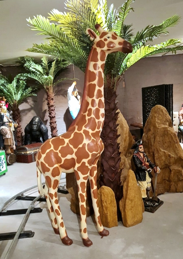 Beeld giraffe - polyester dierenbeelden