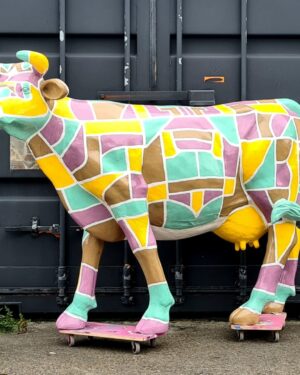 Beschilderde koeien en exclusieve dierenbeelden