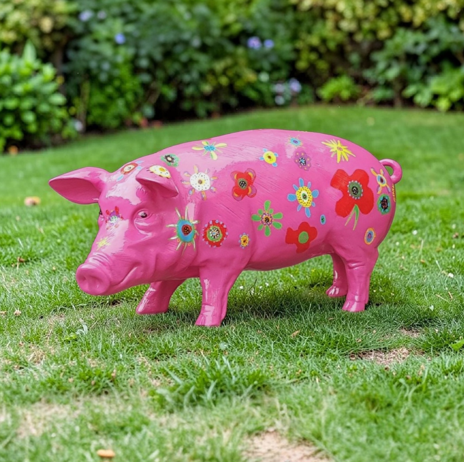 Kunstobject varkenbeeld kunstbeeld roze kunst in de tuin