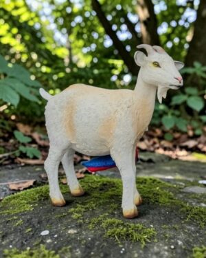 Decoratief beeld van een witte polyester bok voor buiten